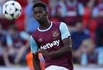 Lộ diện nhân tố bí ẩn khiến Mesut Ozil ‘câm nín’